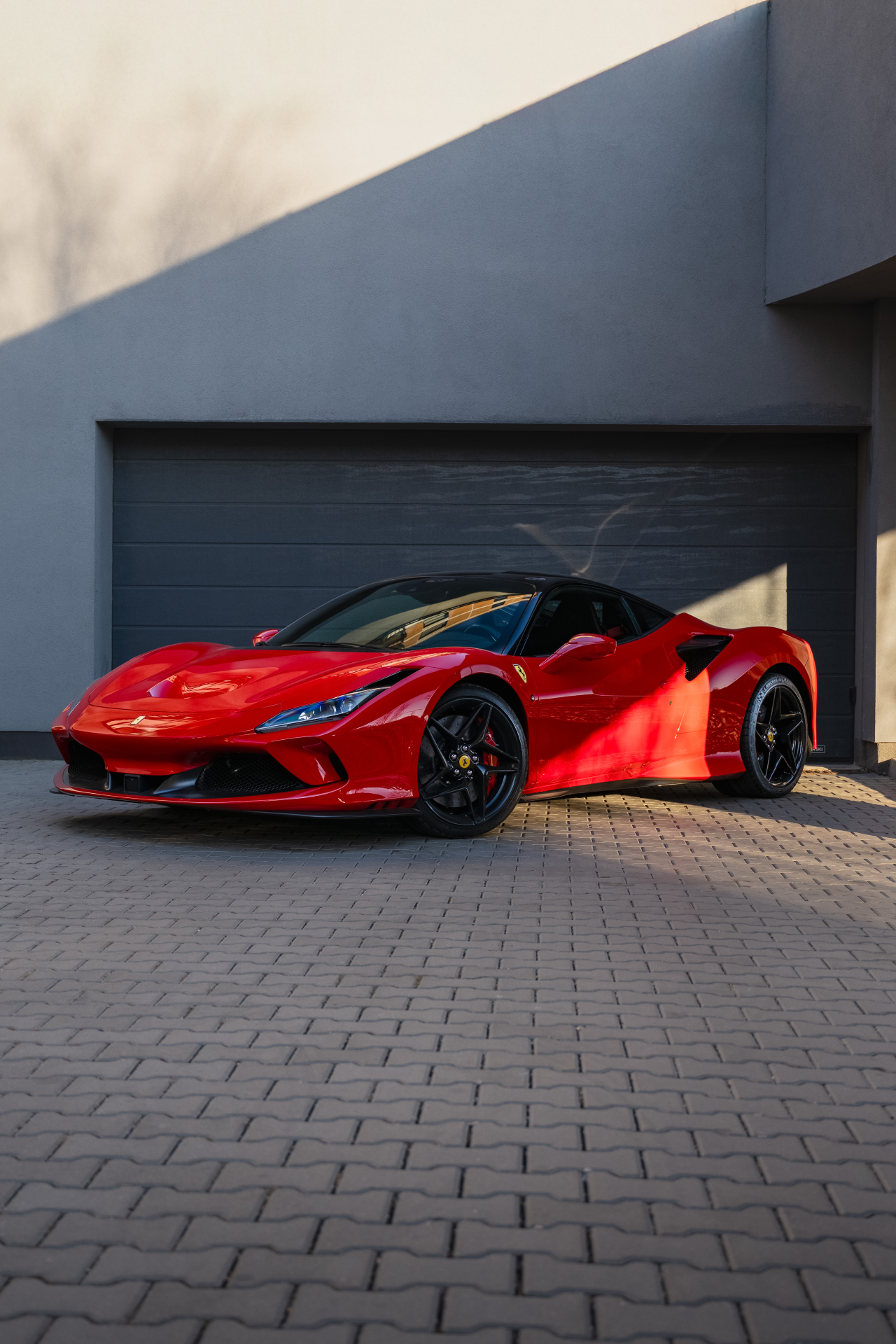 FERRARI F8 TRIBUTO